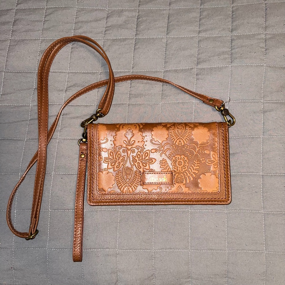 NWT The Sak “The Willow” Embossed Floral Leather Crossbody - Brown